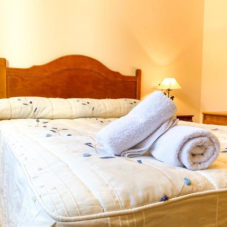 Vivienda Turistica Los Leones Berlanga de Duero Ngoại thất bức ảnh