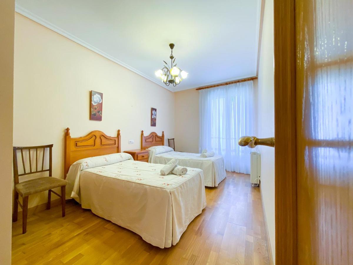 Vivienda Turistica Los Leones Berlanga de Duero Ngoại thất bức ảnh