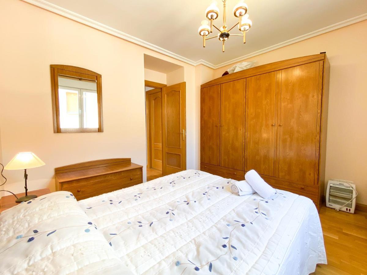 Vivienda Turistica Los Leones Berlanga de Duero Ngoại thất bức ảnh