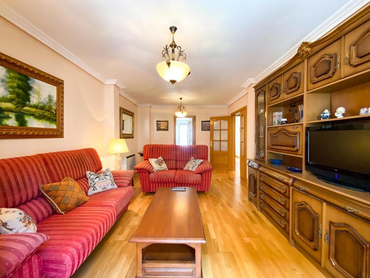 Vivienda Turistica Los Leones Berlanga de Duero Ngoại thất bức ảnh