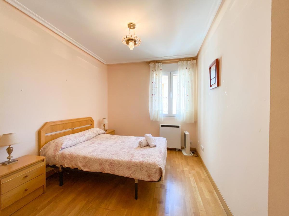 Vivienda Turistica Los Leones Berlanga de Duero Ngoại thất bức ảnh