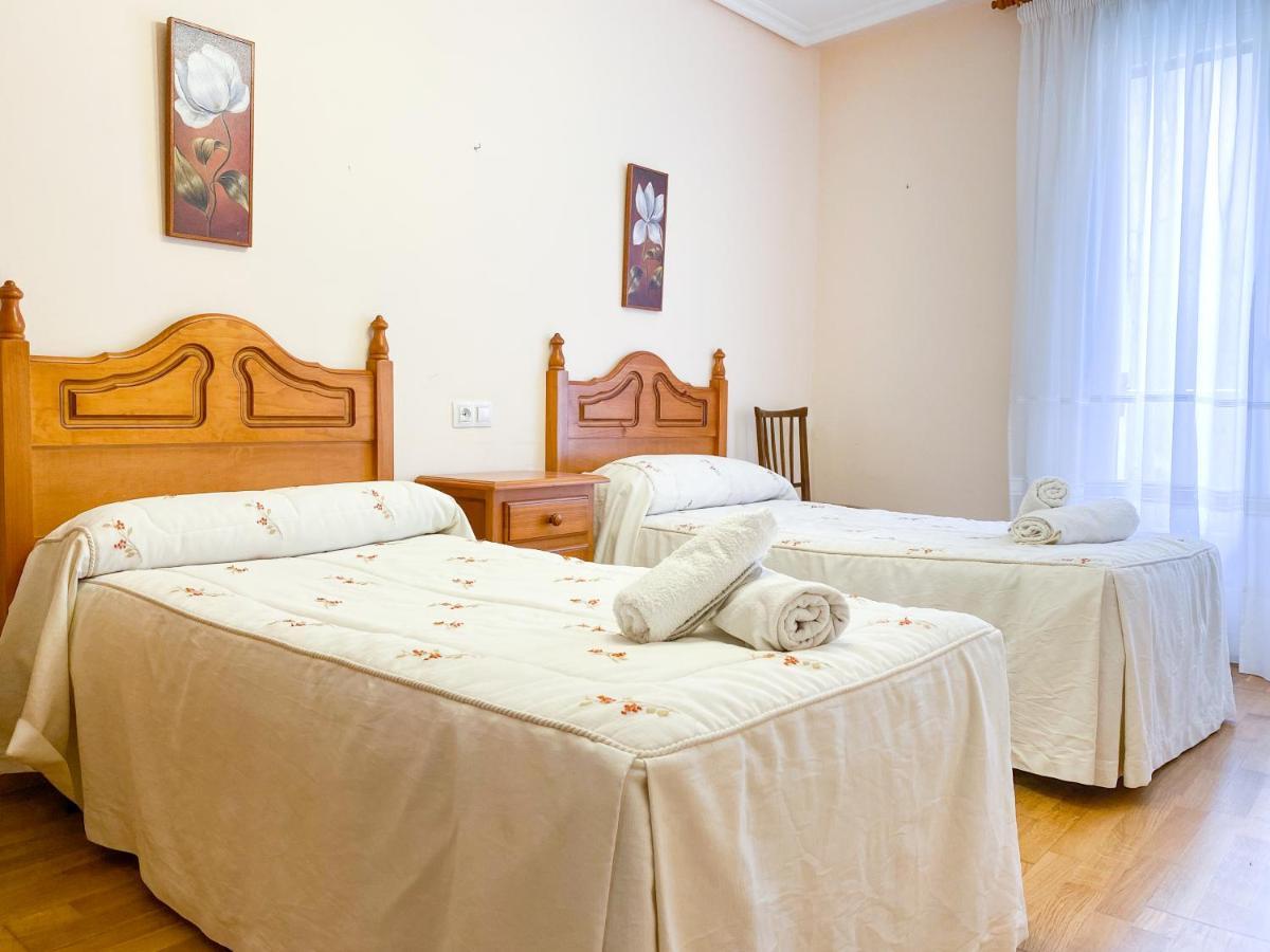 Vivienda Turistica Los Leones Berlanga de Duero Ngoại thất bức ảnh