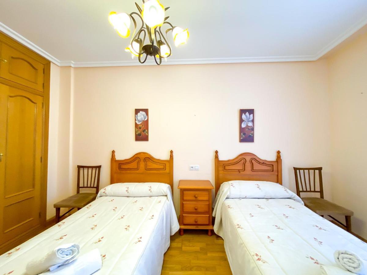 Vivienda Turistica Los Leones Berlanga de Duero Ngoại thất bức ảnh